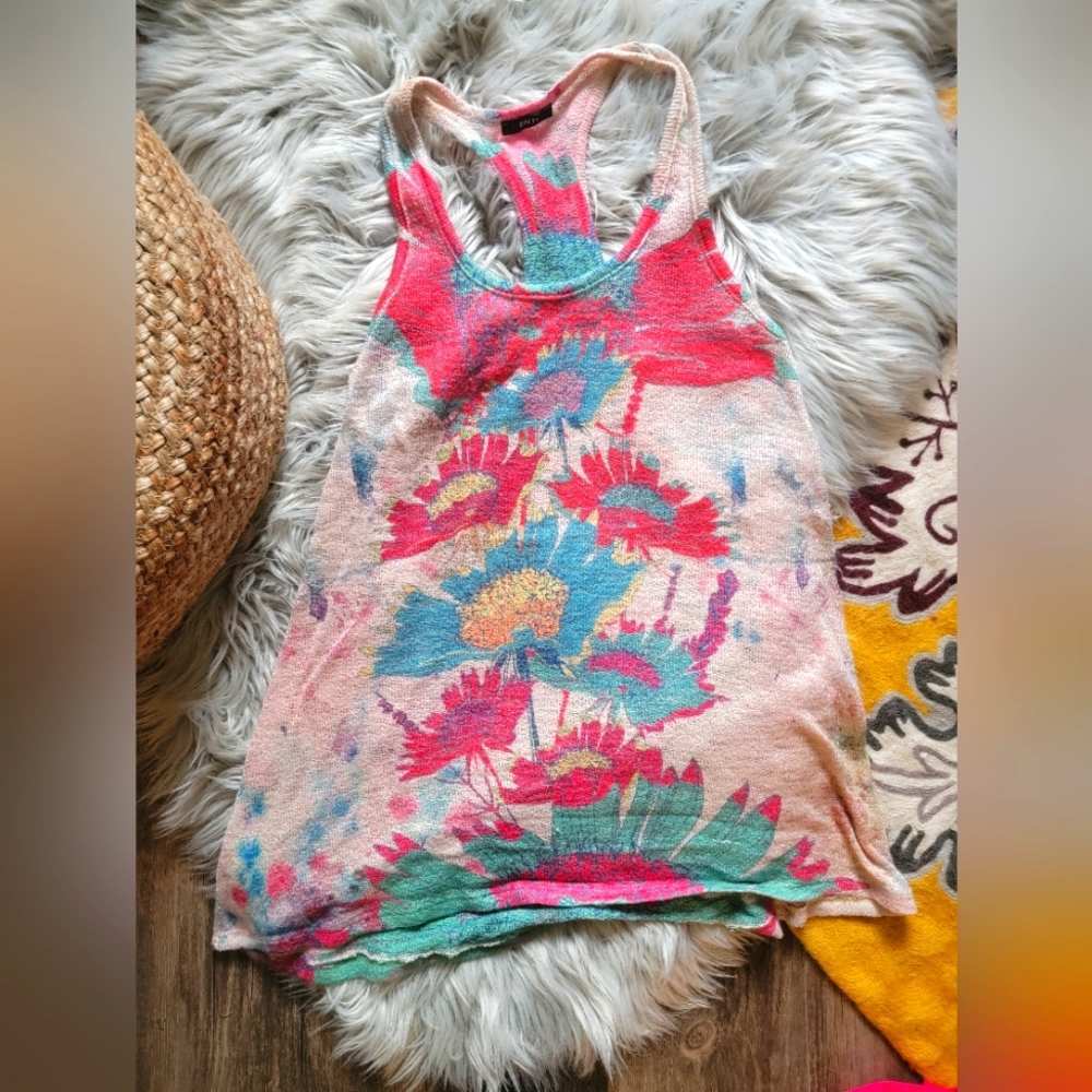 Boutique tank